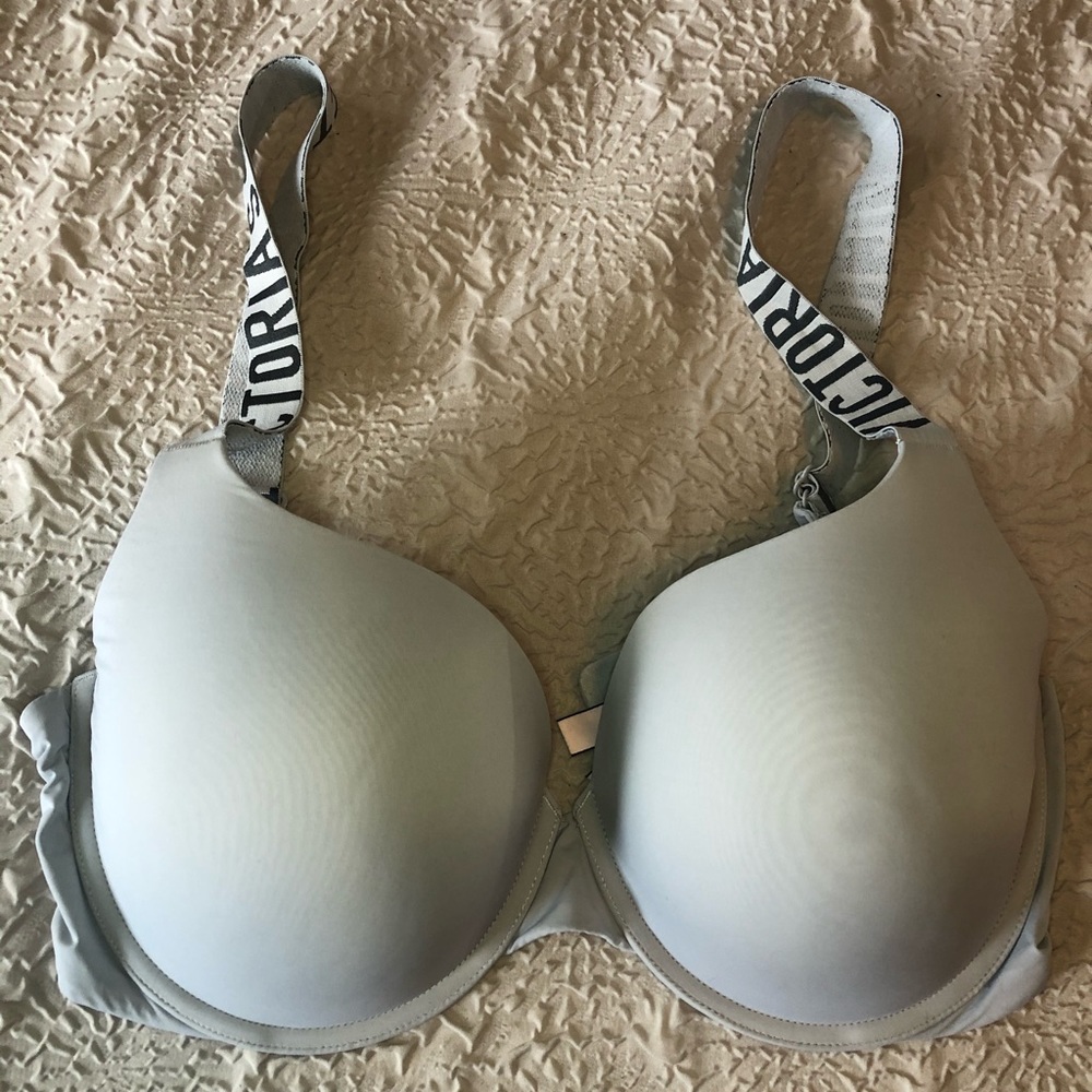 Victoria’s Secret T-shirt push-up 38DD